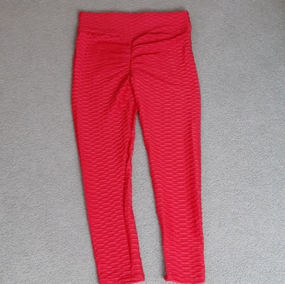 New Bubble Leggings, Ruched Back, Very Strethcy. - Picture 5 of 7